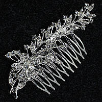 Гребінець у волосся сріблястий металевий із кришталевим камінням квіточок із пелюстками розмір 10х4 см