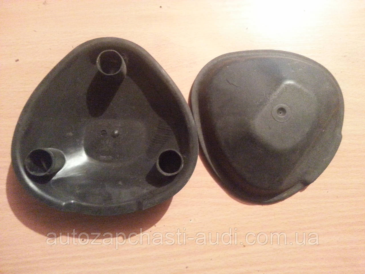 Кришки передніх стійок Audi 100 A6 C4 91-97г, фото 1