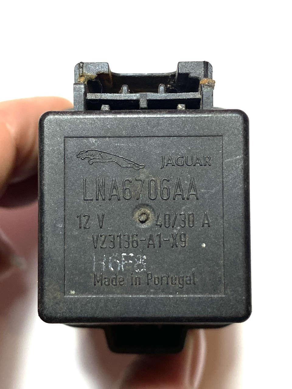 Автомобільні реле LNA6706AA Jaguar V23136-A1-X9 12V