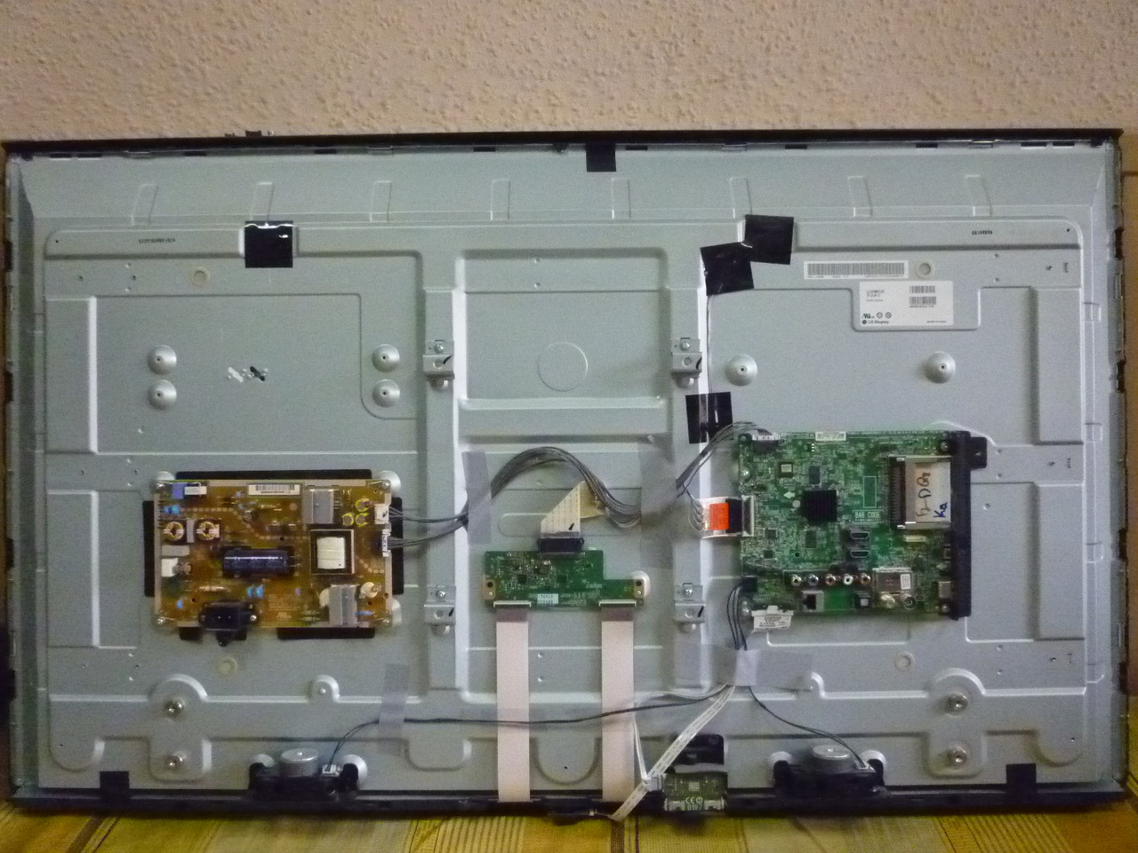 Плати від LЕD TV LG 43LH595V-ZE.BRUWLDU по блоках (матриця розбита).