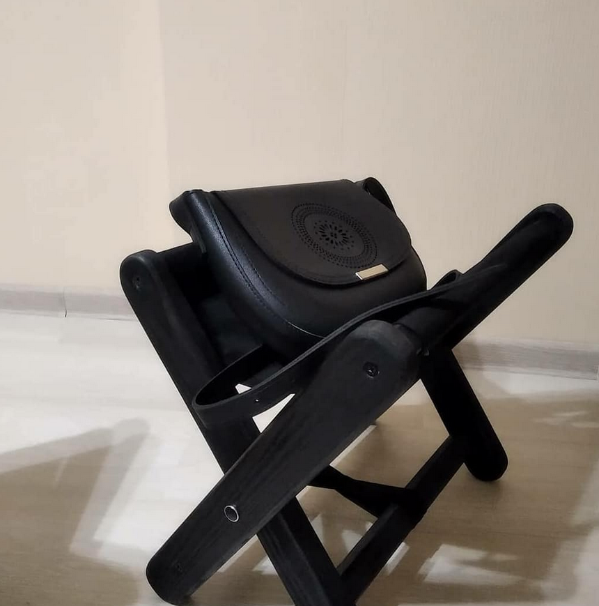 Стілець для сумок чорний-чорний (шкіряний)