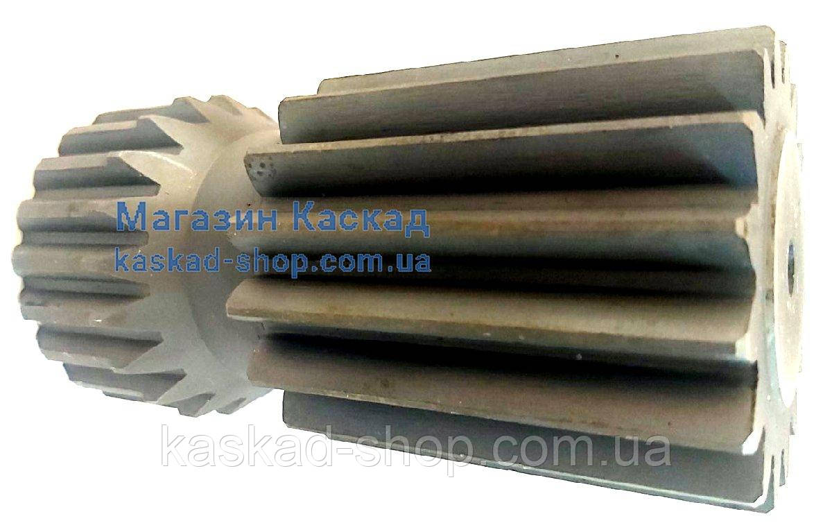 Вал редуктора ZF5300 автобетоносмішника (Соєдиний вал редуктора ZF5300)