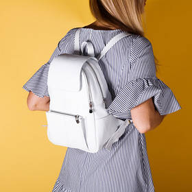 Красивий білий шкіряний рюкзак жіночий