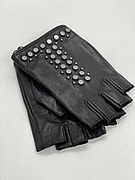 Перчатки женские кожаные без пальцев водительские с заклепками