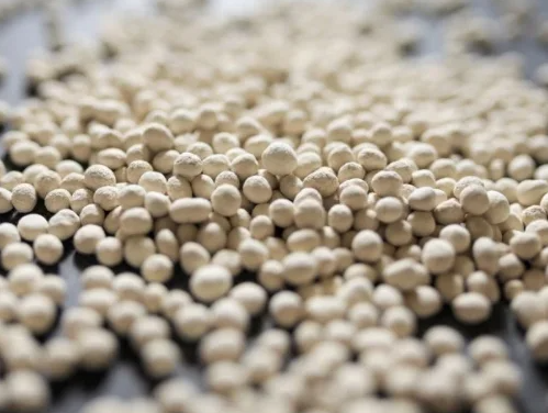 Карбонат кальция (известь) гранула (CaCO3 - 97-99%), цена 3350 грн ...