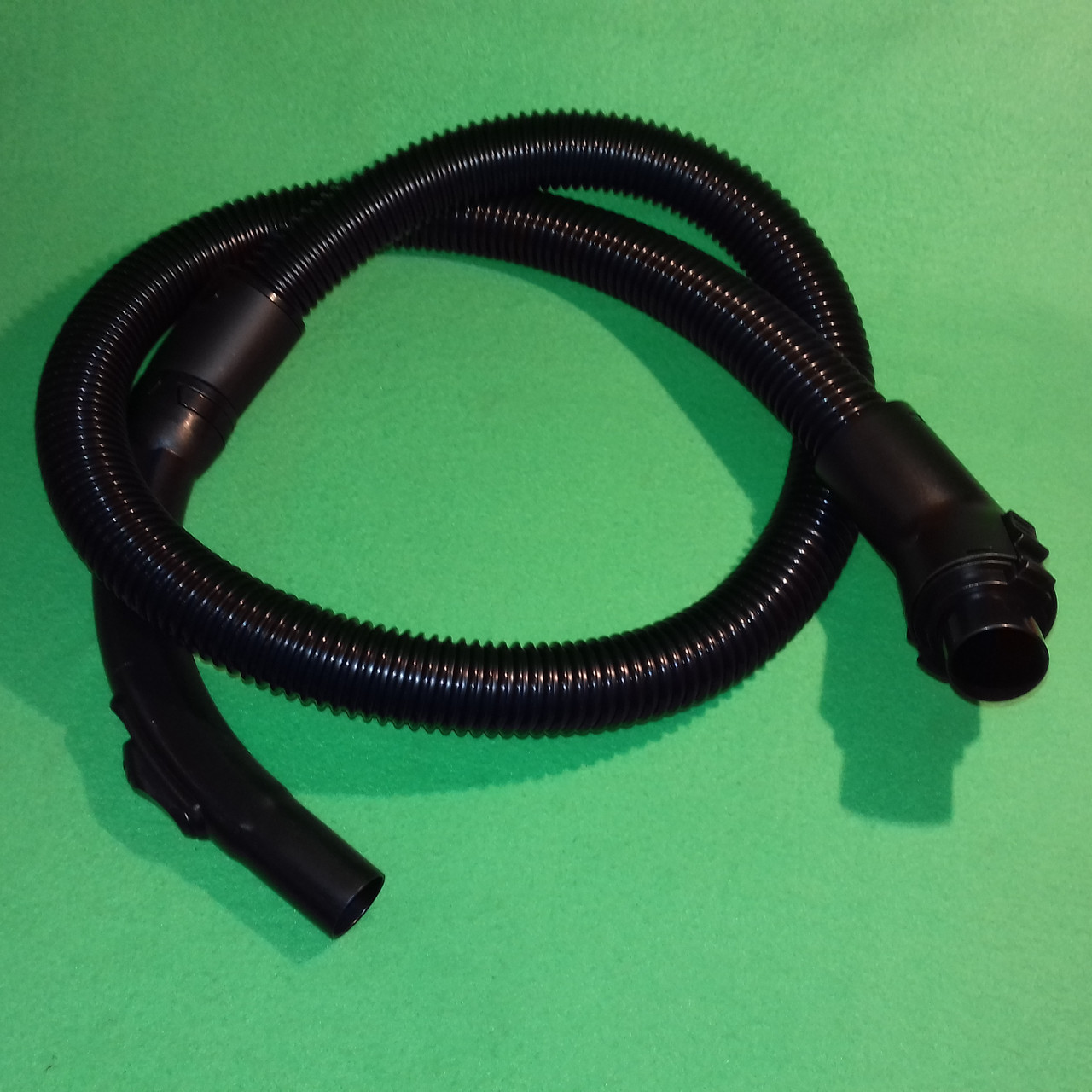 Шланг з ручкою для пилососа, d=32 Toshiba, Electrolux, Rainford, Saturn, Vitek VC02B15, VC02B00600J