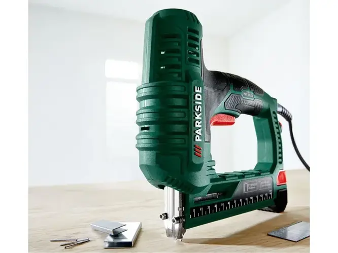 Купить Электростеплер (степлер нейлер скобы, гвозди ) Parkside PET 25 ...