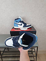 Чоловічі кросівки Nike Air Jordan 1 Retro сині з білим. Взуття чоловіче на осінь синя Найк Аїр Джордан Ретро 1, фото 2