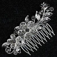 Гребень в волосы серебристый металический со стразами цветочек с лепесточками завитушки размер 10х4 см