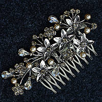 Гребінець для волосся бронзовий металевий із золотистими намистинами та камінням квіточки розмір 9х4 см на 10 зубців