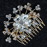 Гребінець для волосся золотистий металевий із кришталевим камінням великої квіточок розмір 9х4 см на 10 зубців