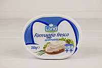 Сыр мягкий бутербродный Land Formaggio fresco 200г (Италия)