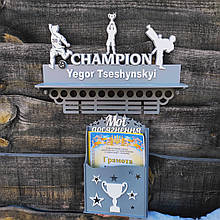 Медальниця та Коробочка для грамот. Холдер для медалей Футбол. Дипломниця