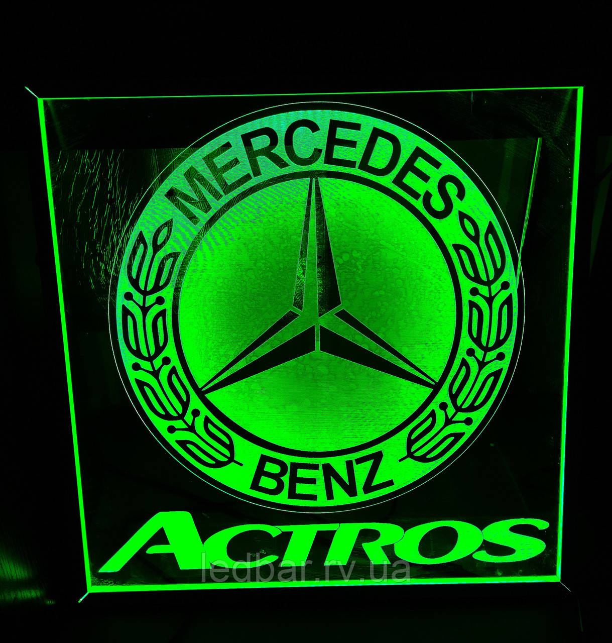 Світлодіодна табличка для вантажівки і буса, Mercedes 50х50 см