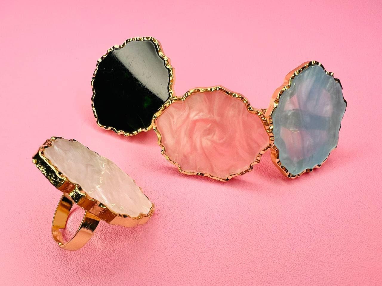 Палітра "Мармур" з кільцем для змішування фарб (квіту в асортименті)