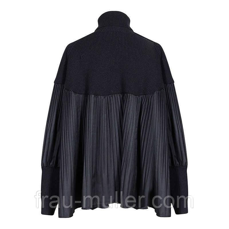Розкішний чорний светр з плісировка розміру плюс Max Lulu