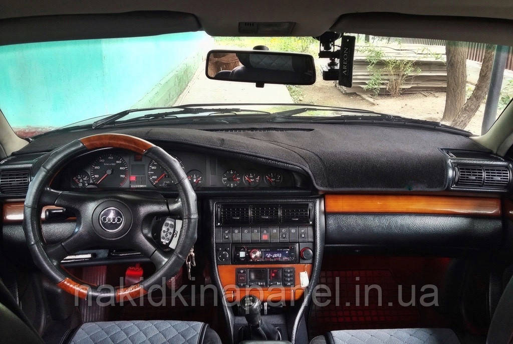 Накидка на панель приладів AUDI A6 (1994-1997) - (С4 пок.; Typ 4A; )