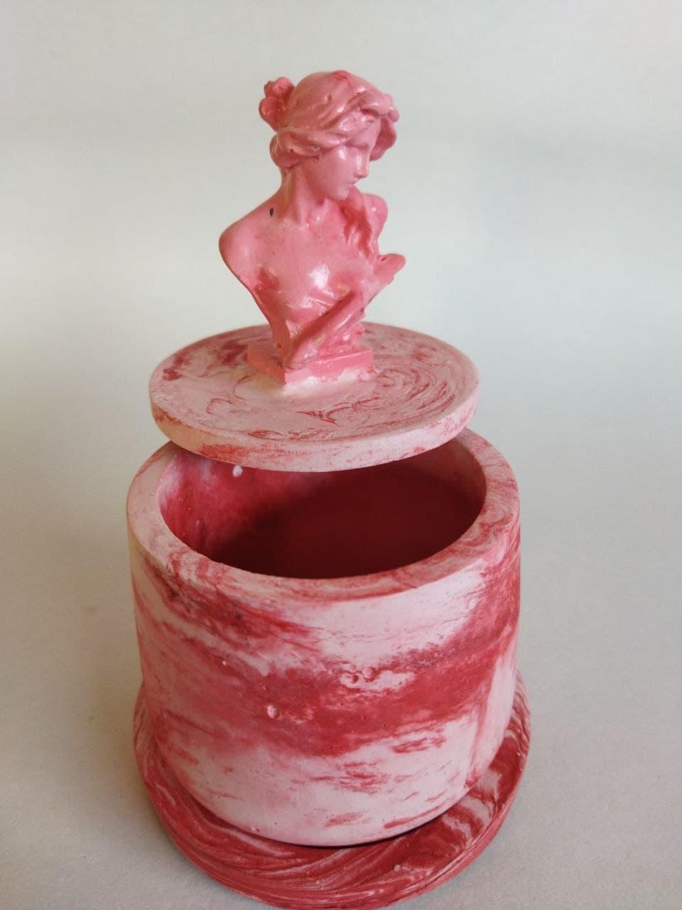 Кашпо гипсовое, бокал. Цвет розовый мрамор с фигуркой Венеры + подставка - фото 2 - id-p1497413759