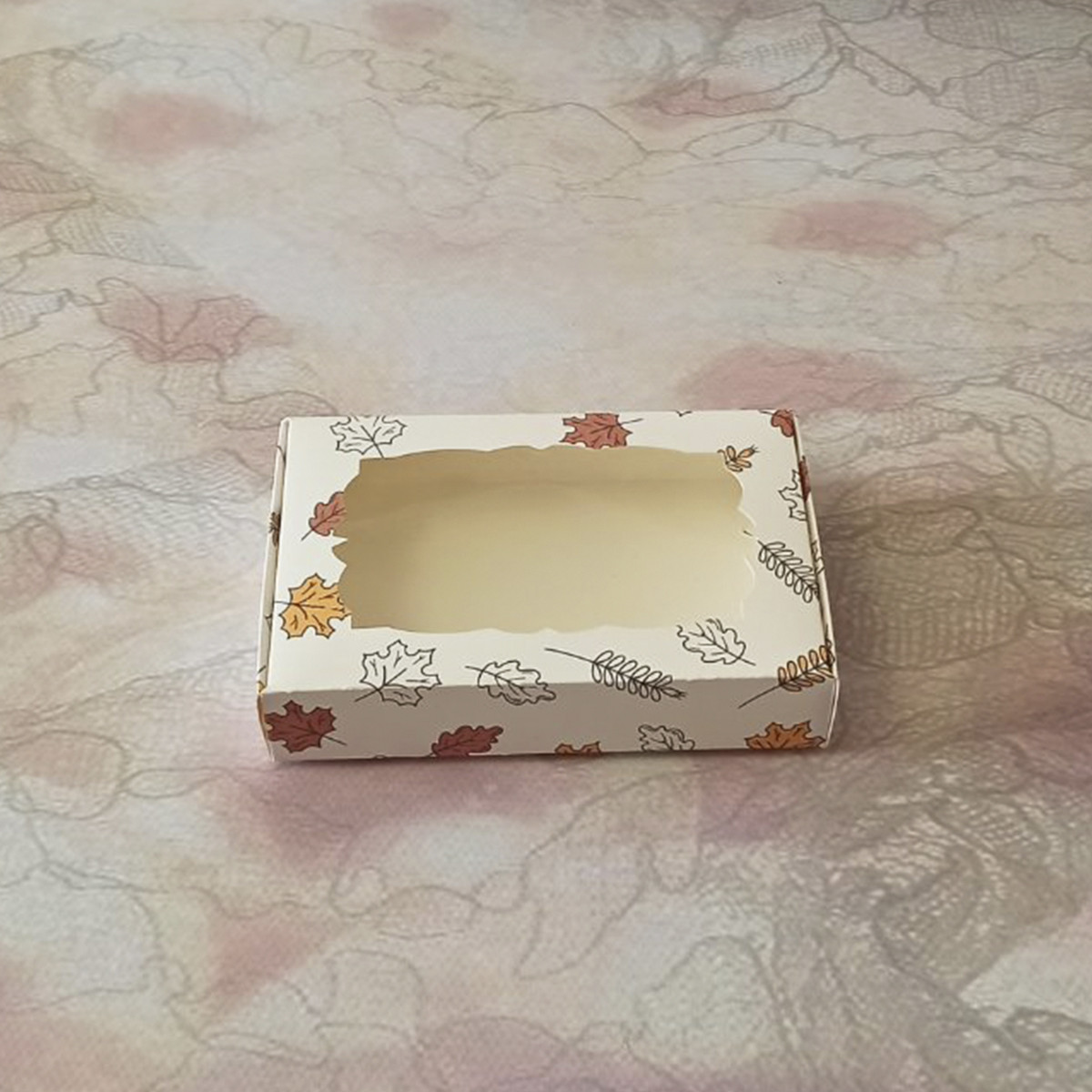 Коробка для пряників із віконцем 10*15 см Листя, фото 1