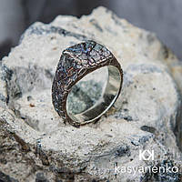 Мужское серебряное кольцо ручной работы "Крокодил" Необычный перстень из серебра для мужчин
