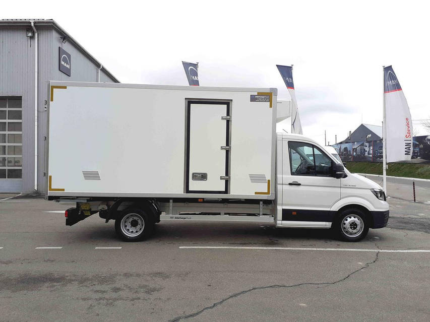 Мен мас сұлуды порно үшін үйге әкелдім.