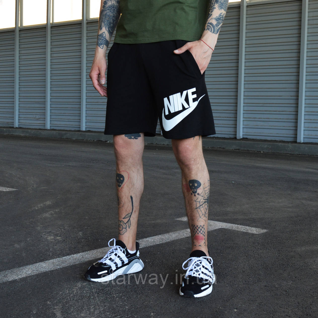Чорні шорти nike white logo | найк