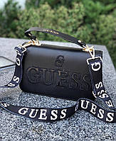 Женская чёрная сумка с чёрной надписью Guess Гесс