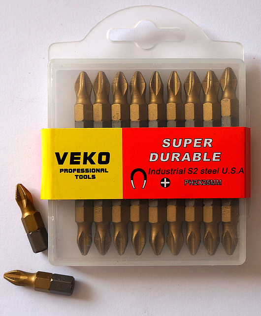 Біти для шуруповерта VEKO PH2*25MM TITANIUM (20 шт. в упаковці)