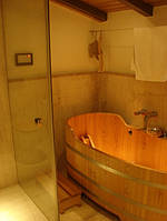 Гідромасажна ванна камбала Blumenberg 135 x 73