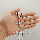 Шовкова срібна цепочка з хрестиком чоловіча. Срібний хрестик чоловічий та шовковий шнурок зі срібним замком. 55 см, фото 3