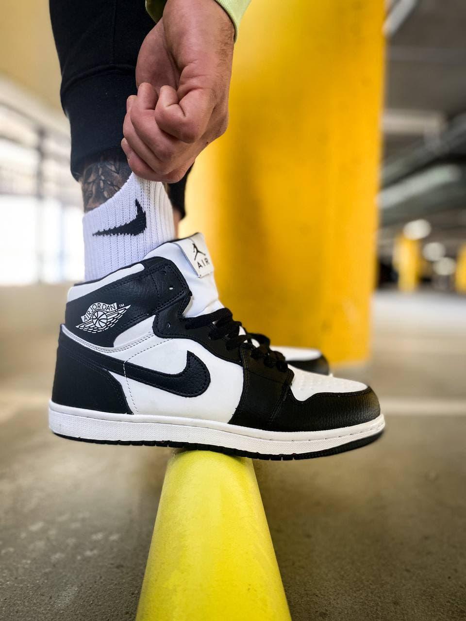 Мужские кроссовки Nike Air Jordan 1 "High Black/White"