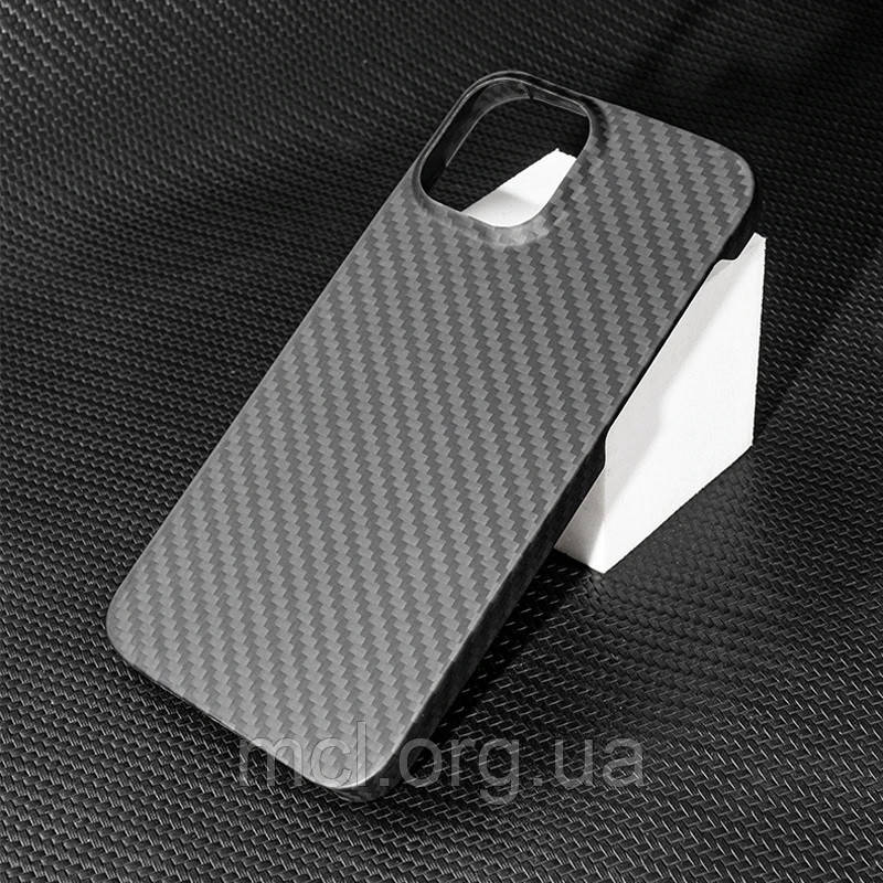 Карбоновий чохол для Apple iPhone 13 Karbon case