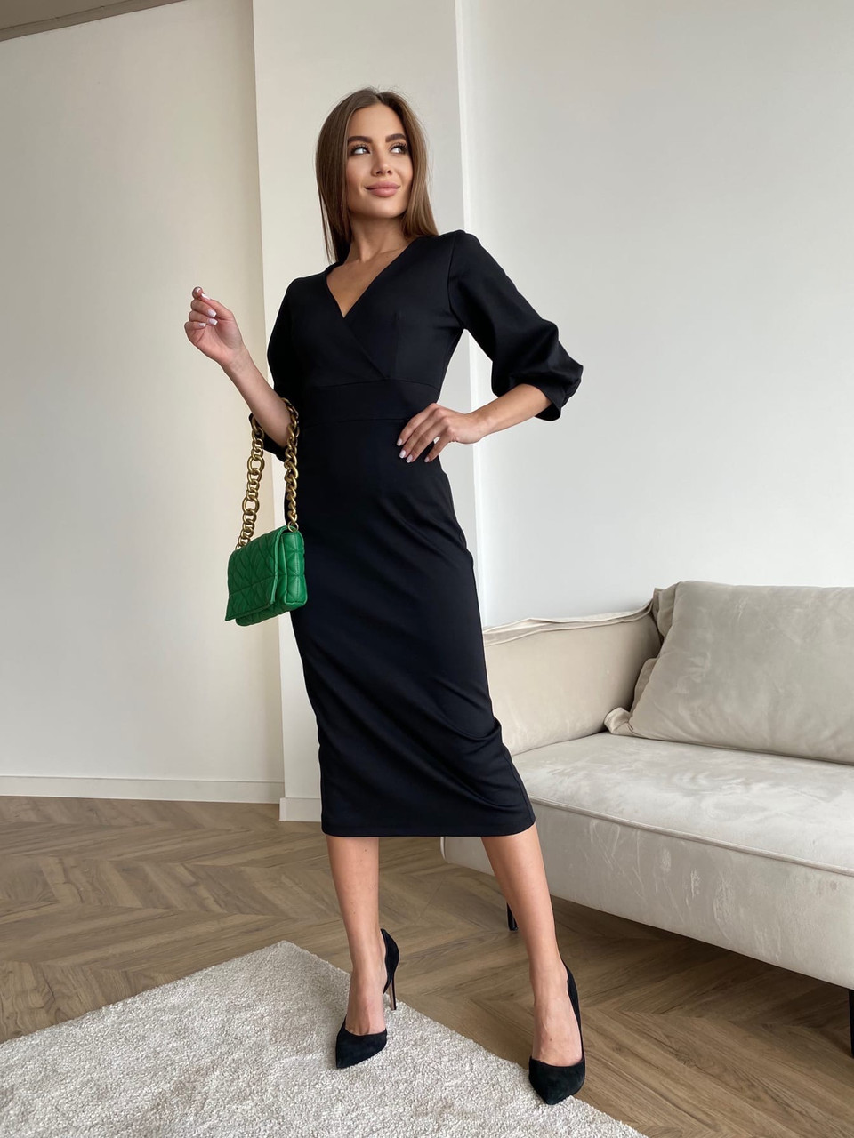 Сукня міді прилегла