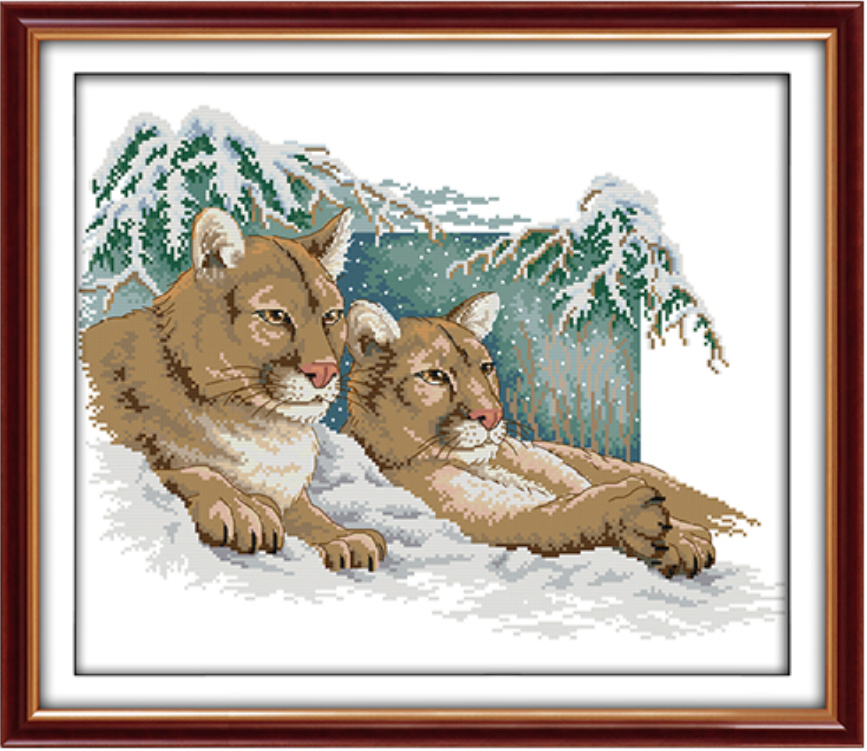 Набір для вишивання за нанесеною на канву схемою "Pumas in the snow". AIDA 14CT printed 45*38 см