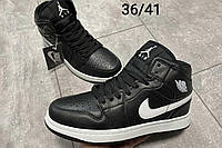 Женские кроссовки демисезонные Nike Jordan высокие кожа черные с белым р 36-41 ()