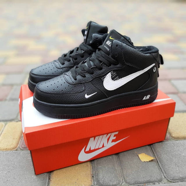 Зимове взуття Найк Аір Форс Мзс ЛВ8. Зимові кросівки жіночі на