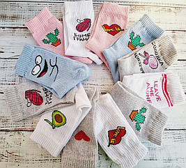 Прикольні жіночі шкарпетки з малюнками та написами. Розмір 36-40. Колір білий
