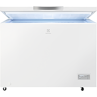 Electrolux LCB3LF31W0. Большой морозильный ларь 308 л, фото 2