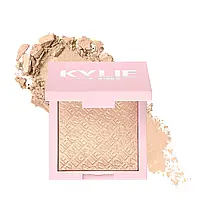 Хайлайтер "SALTED CARAMEL" KYLIGHTER ILLUMINATING POWDER от Kylie Cosmetics