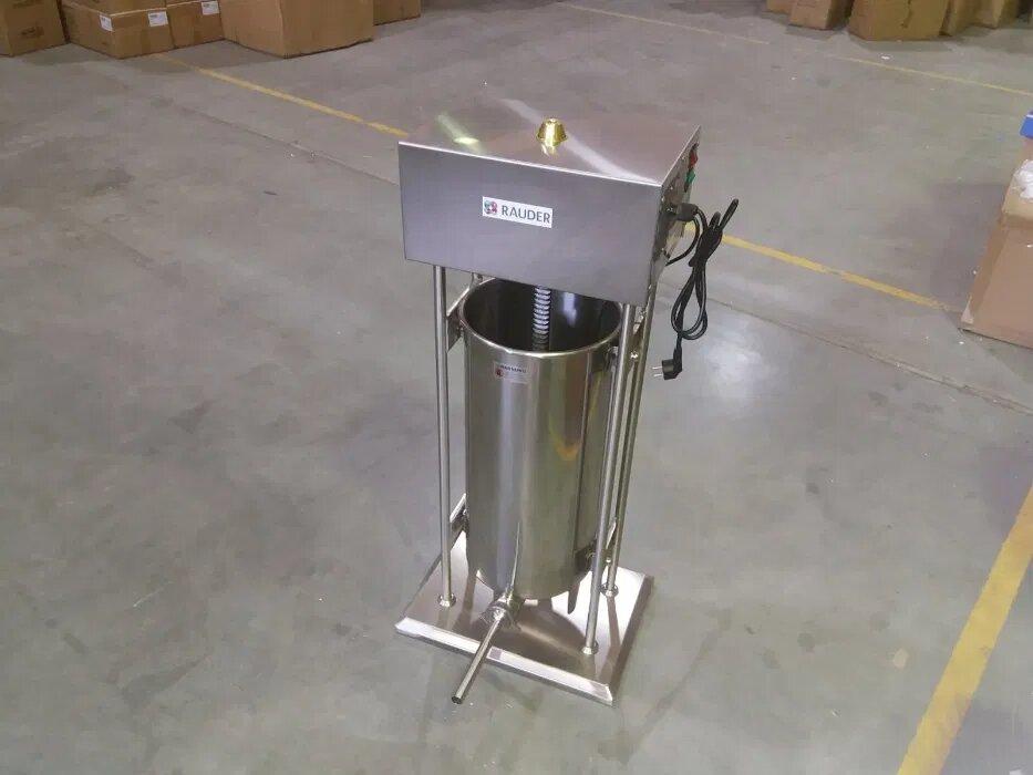 Шприц для ковбас електричний 15 л. вертикальний Rauder LV-15E