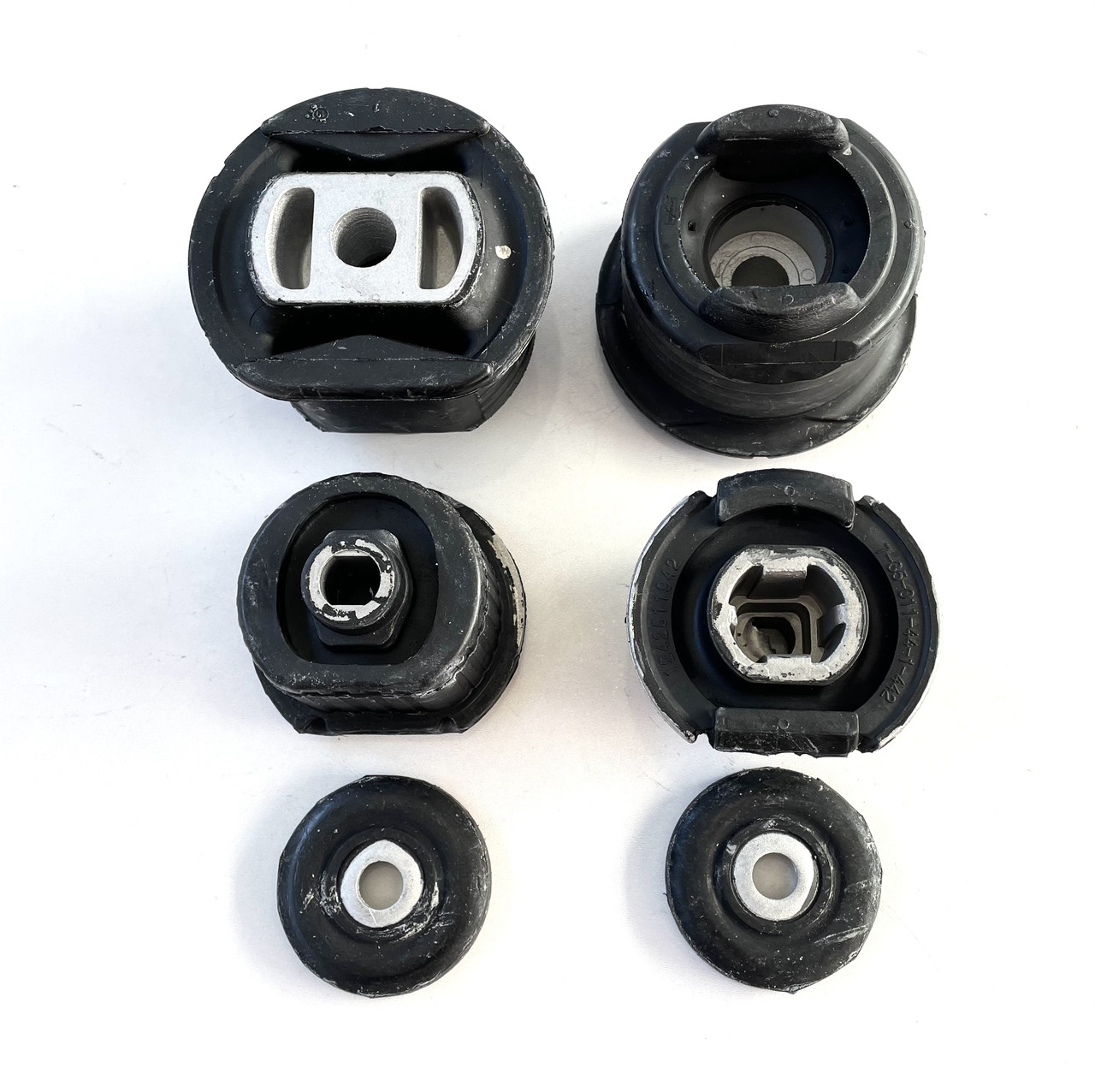 Сайлентблоки задней балки Mercedes W124: купить, описание Avtosvit