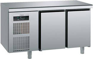 Холодильний стіл Sagi KUEAM