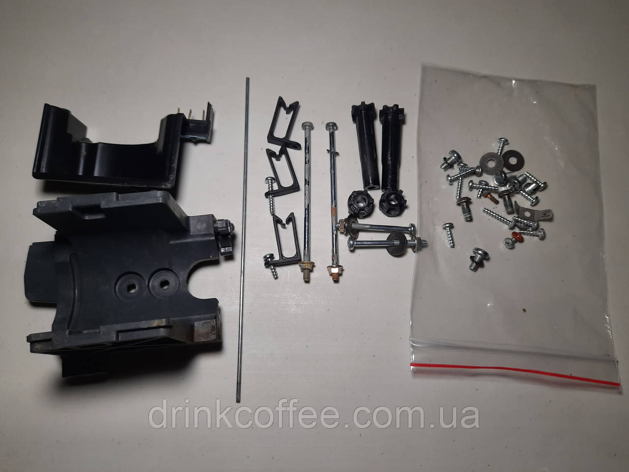 Болти (винти) скоби + датчики та тримач ЗП для кавомашини DeLonghi ESAM 5400 б/у, фото 1