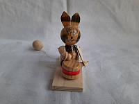 Подвижная игрушка деревянная "зайка с барабаном"