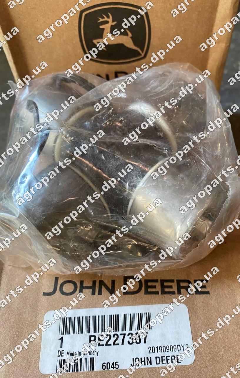 Хрестовина RE227387 карданного вала John Deere Universal Joint Cross Bearing хрестовини