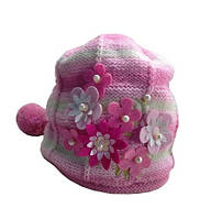 Дитяча в'язана шапка для дівчинки з квітами 48-50 рожева