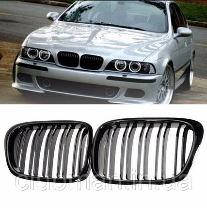 Решітка ноздрі радіатора BMW (БМВ) 5 series E39 (1995 - 2004) Чорний глянець 2 ребра, фото 1