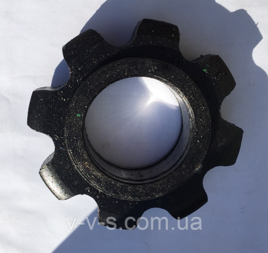 Зірочка натягувача транспортера стебел КСКУ 06.16.621А жниварки КМС