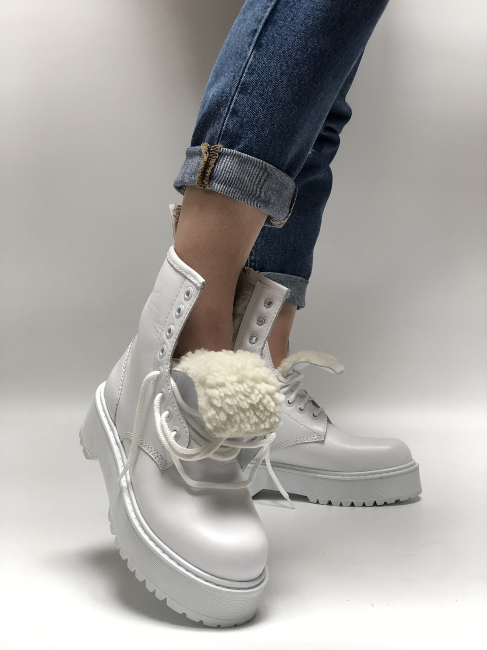 Черевики жіночі Ін Мартінс Жадон білі з хутром. Dr. Martens Jadon White Fur жіночі з хутром Мартинсы, фото 1
