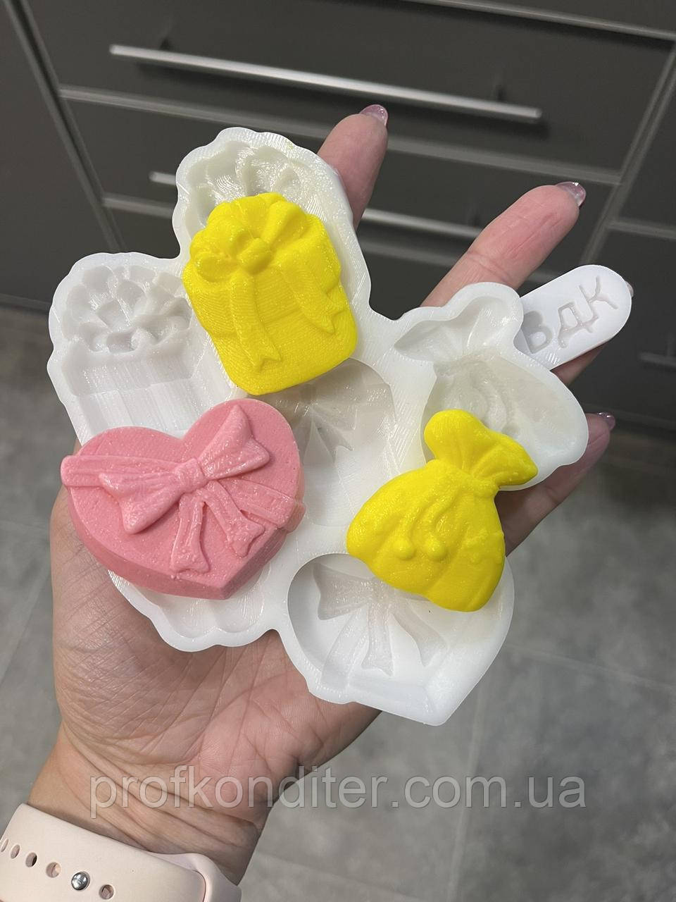 ЕКСКЛЮЗИВ! Силіконовий Молд для шоколаду, карамелі і мастики "Подаруночки асорті", фото 1